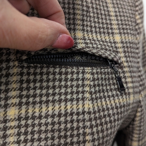 VINTAGE Pendleton Brown Wool Plaid Skirt Suit with Blazer 10 - Picture 8 of 13